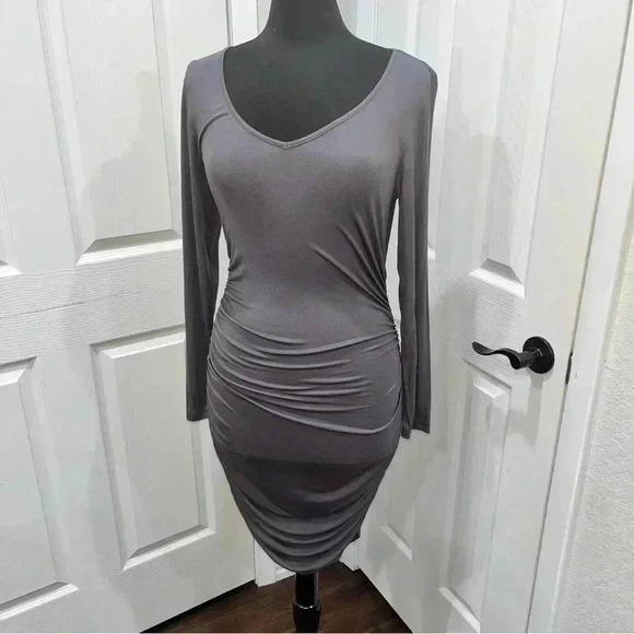 Styleword grey ruched sides dress long sleeve with v-neck NWT - Picture 1 of 6